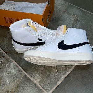 Brand new Nike Blazer mid 77